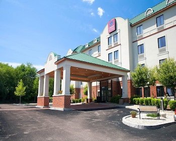 Comfort Suites