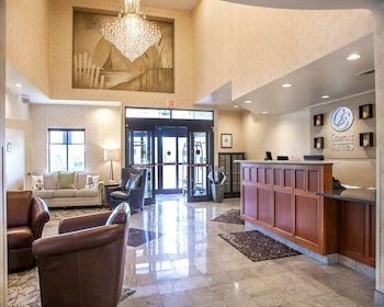 Comfort Suites