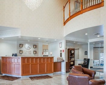 Comfort Suites