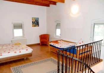 Apartment-Ferienwohnung Dresden-Briesnitz