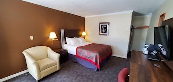 Grand Forks Inn