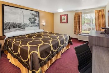 Super 8 by Wyndham Kinder/Coushatta near Casino