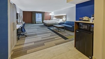 Holiday Inn Express & Suites London