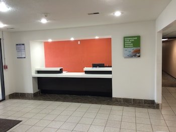 Motel 6 Troy