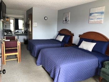 Edge O The Woods Motel