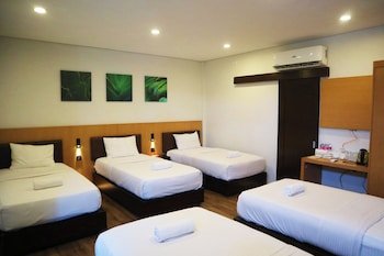 Dolores Tropicana Resort & Hotel