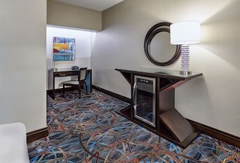 Mystic Lake Casino Hotel