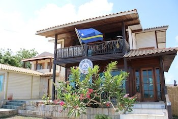 Island House Curacao