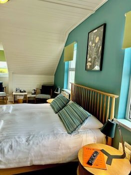 St George's Country House