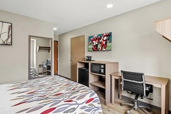 Regency Inn & Suites