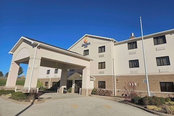 Red Roof Inn & Suites Ferdinand