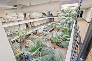 Coratel Suites