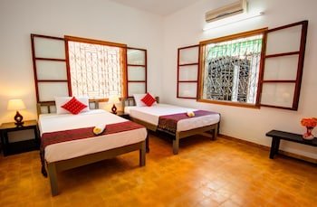 Base Villa Phnom Penh