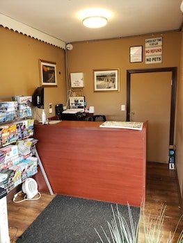 Falcon Inn