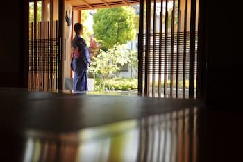 Onishiya Suishoen