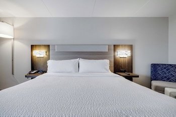 Holiday Inn Express Wilkes-Barre East