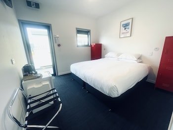 Alpine Junction Townhouse Apartments Lodge & Hotel