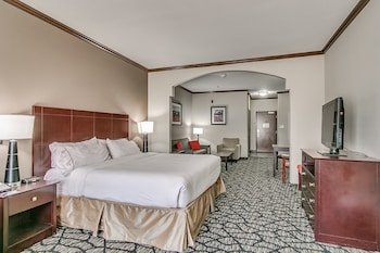 Holiday Inn Express & Suites South