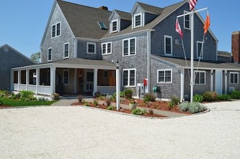 Beach Breeze Inn