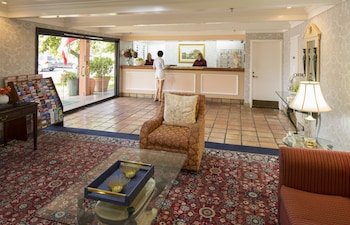 Campbell Inn