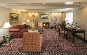 Campbell Inn