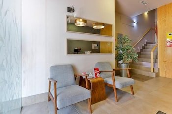 Hostal La Chata By OYO Rooms