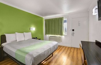 Motel 6 King City CA