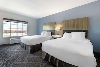 Best Western Plus Appleton Airport/Mall Hotel