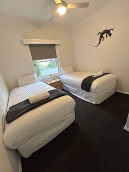 Murray River Resort