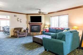Quality Inn & Suites Titusville