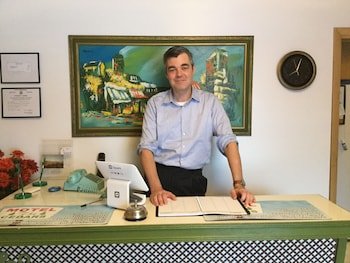 The Cedars Motel