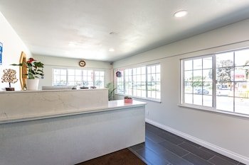 Coastal Breeze Inn Morro Bay