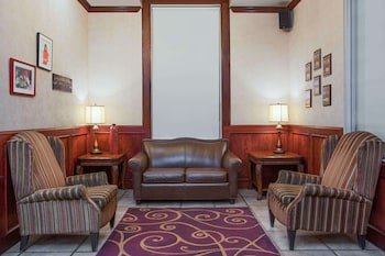 Ramada by Wyndham Red Deer Hotel & Suites