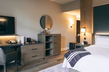 Bellevue Club Hotel