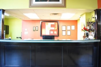 Americas Best Value Inn & Suites-Haltom City/Ft. Worth