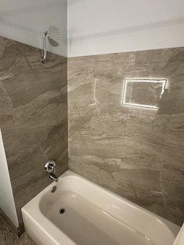 Americas Best Value Inn & Suites-Haltom City/Ft. Worth