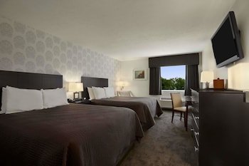 Travelodge by Wyndham Hubbard OH