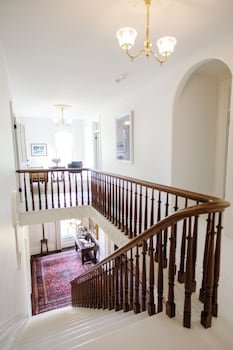 Woodbourne Inn