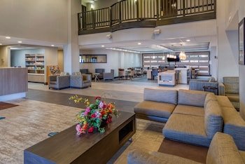 Comfort Suites