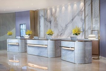 Ramada Plaza by Wyndham Fuxian Lake