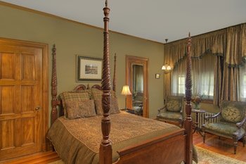 Castle Hill Resort & Spa