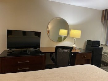 Days Inn by Wyndham Dothan