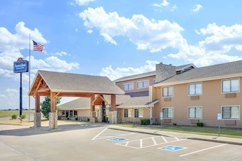 AmericInn by Wyndham Sayre