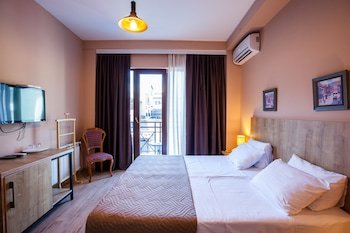 Hotel N16