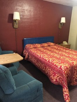 Laurel Park Inn