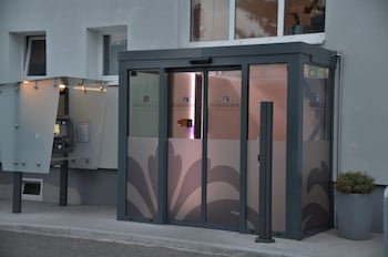 Neu Heidelberg Guesthouse & Apartments