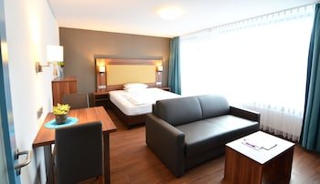 Neu Heidelberg Guesthouse & Apartments