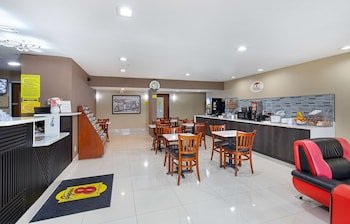Super 8 by Wyndham Eddyville/Kuttawa