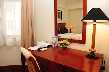 Riverside Serviced Apartments