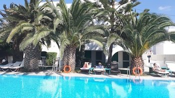 Annita's Village Hotel